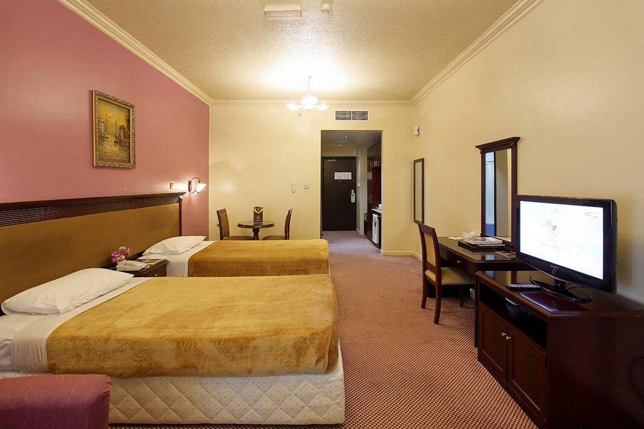 Al Bustan Hotel Sharjah Exterior photo