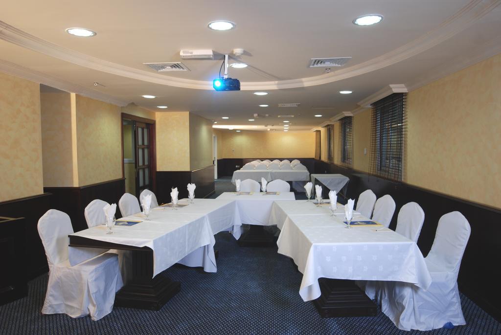 Al Bustan Hotel Sharjah Exterior photo