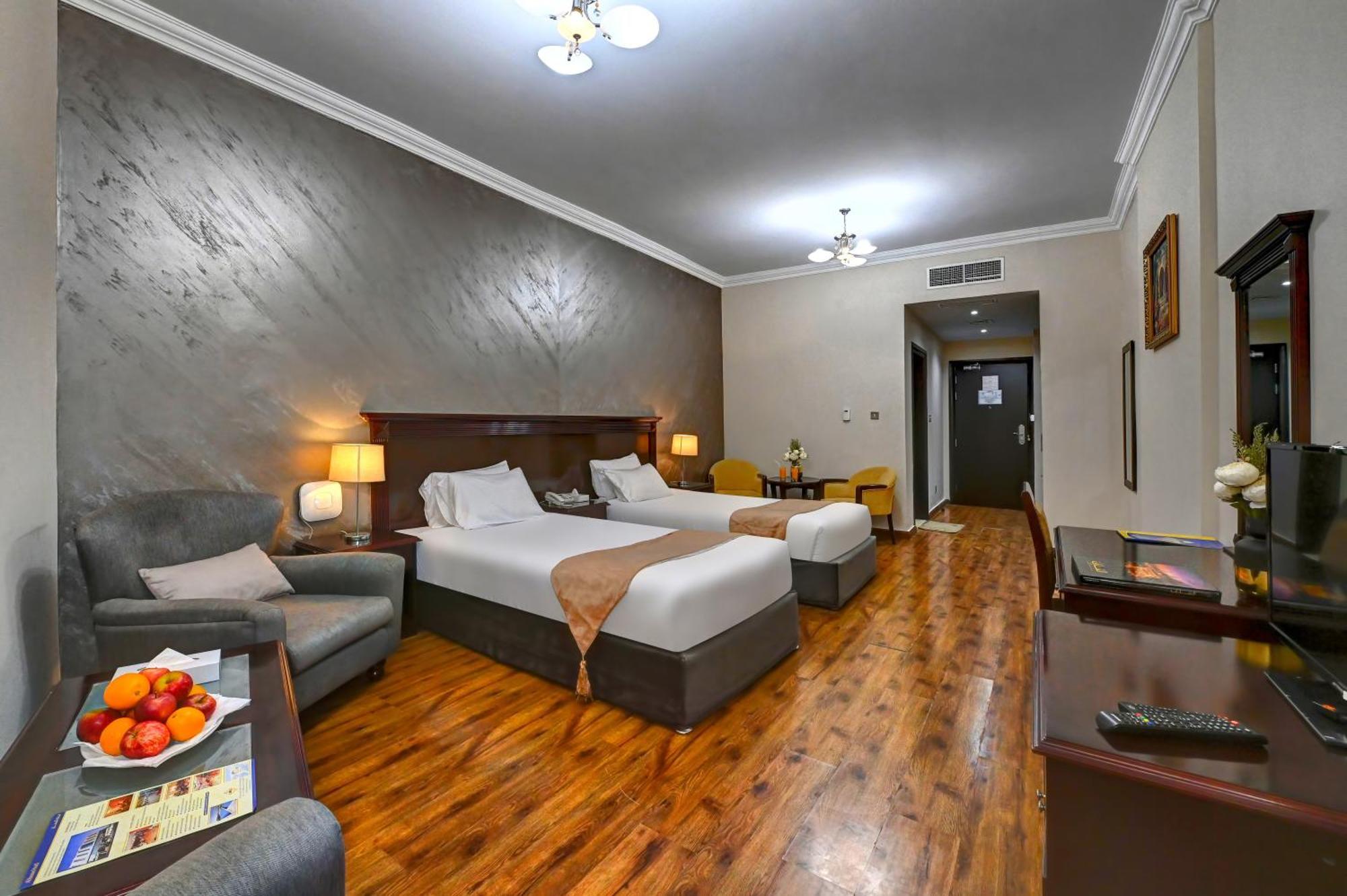 Al Bustan Hotel Sharjah Exterior photo