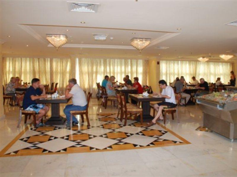 Al Bustan Hotel Sharjah Exterior photo